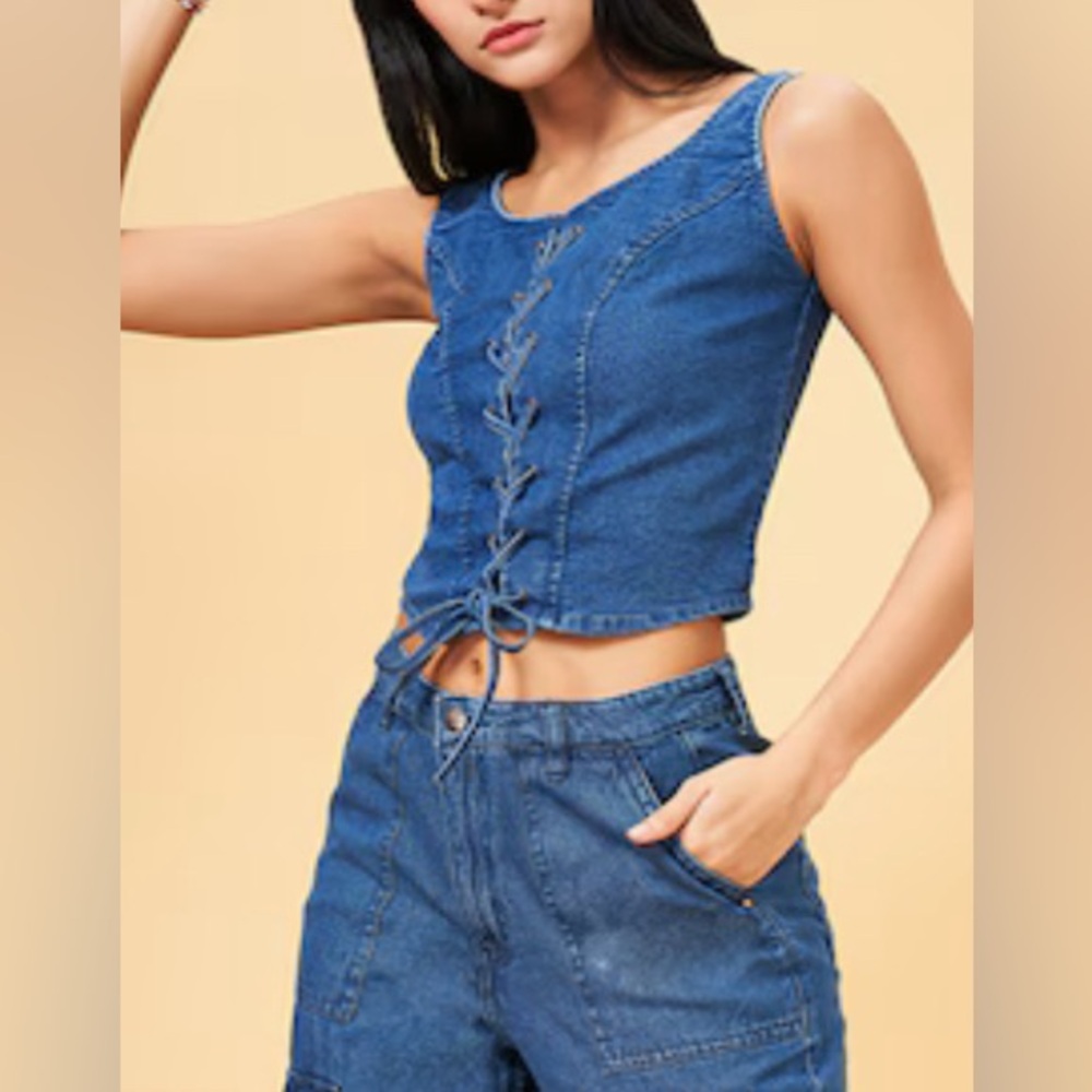 La Armario denim lace-up vest top with blue strings in front. Blue. Size M. NWT - Picture 2 of 11